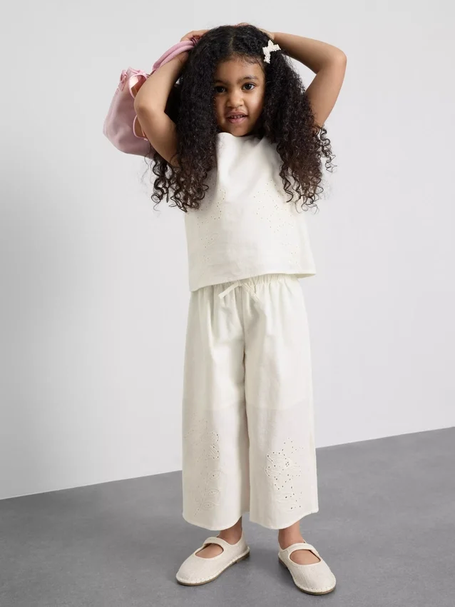 1,5–12 Jahre | „The Edit“ – bestickte Leinen-Mischung-Hose 1,5–12 Jahre | „The Edit“ – bestickte Leinen-Mischung-Hose