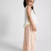1,5–8 Jahre | Besticktes Set aus Oberteil mit Schößchen und Hose 1,5–8 Jahre | Besticktes Set aus Oberteil mit Schößchen und Hose
