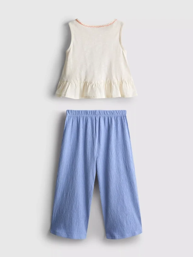 1,5–8 Jahre | Besticktes Set aus Oberteil mit Schößchen und Hose 1,5–8 Jahre | Besticktes Set aus Oberteil mit Schößchen und Hose