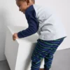 1,5–8 Jahre | Fleece-Schlafanzug mit Dinosaurier-Motiv 1,5–8 Jahre | Fleece-Schlafanzug mit Dinosaurier-Motiv