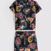 1,5–8 Jahre | Set aus bedrucktem Hemd und Shorts 1,5–8 Jahre | Set aus bedrucktem Hemd und Shorts