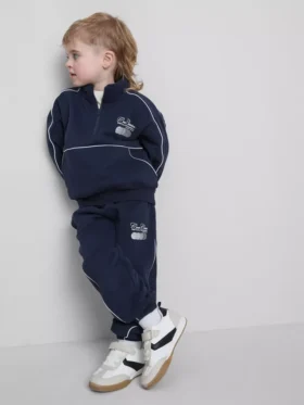 1,5–8 Jahre | Set aus Sweatshirt mit Trichterkragen und Jogginghose