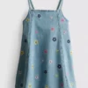 1,5–9 Jahre | besticktes Jeans-Kleid 1,5–9 Jahre | besticktes Jeans-Kleid