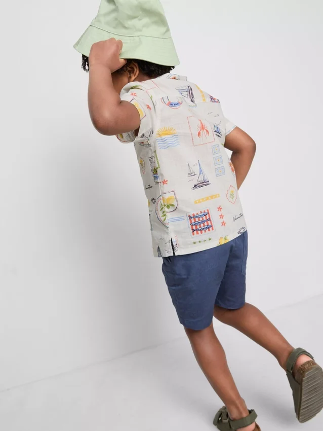 1,5–9 Jahre | Set aus bedrucktem T-Shirt und Shorts 1,5–9 Jahre | Set aus bedrucktem T-Shirt und Shorts
