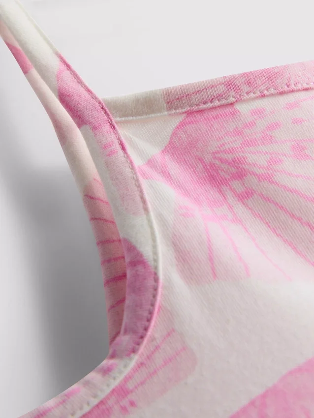 1,5–9 Jahre | Trägervorkleid mit Stufenschnitt 1,5–9 Jahre | Trägervorkleid mit Stufenschnitt