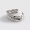 2er-Pack Armreifen im „geschmolzenes Metall“-Look