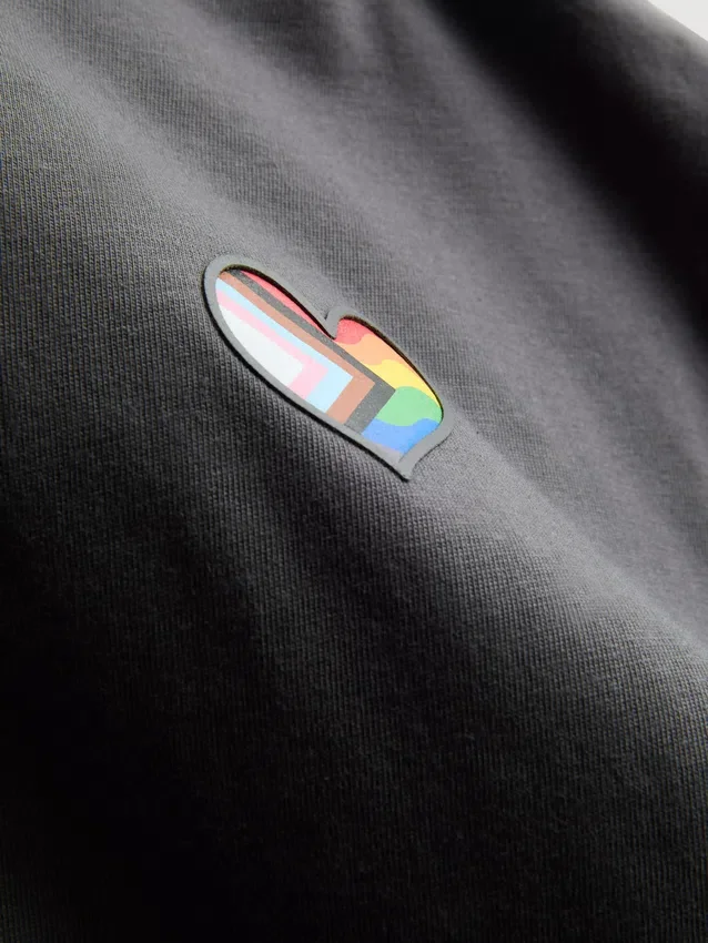 7–15 Jahre | Hemd mit „Pride“-Motiv 7–15 Jahre | Hemd mit „Pride“-Motiv