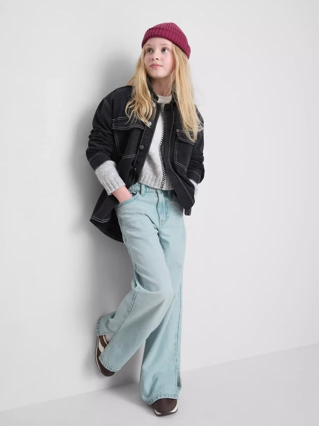 7–15 Jahre | Jeans mit weitem Bein und Schlitz am Saum 7–15 Jahre | Jeans mit weitem Bein und Schlitz am Saum