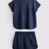 7–15 Jahre | Set aus kastenförmigem T-Shirt und Läufershorts 7–15 Jahre | Set aus kastenförmigem T-Shirt und Läufershorts
