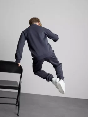 7–15 Jahre | Set aus Sweatshirt mit Trichterkragen und Jogginghose