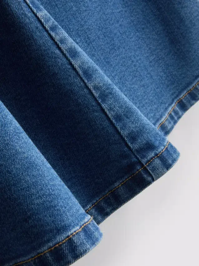 A-Linien-Minikleid aus Baumwoll-Denim A-Linien-Minikleid aus Baumwoll-Denim