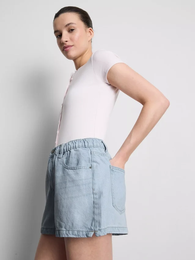 A-Linien-Shorts aus Baumwoll-Denim A-Linien-Shorts aus Baumwoll-Denim