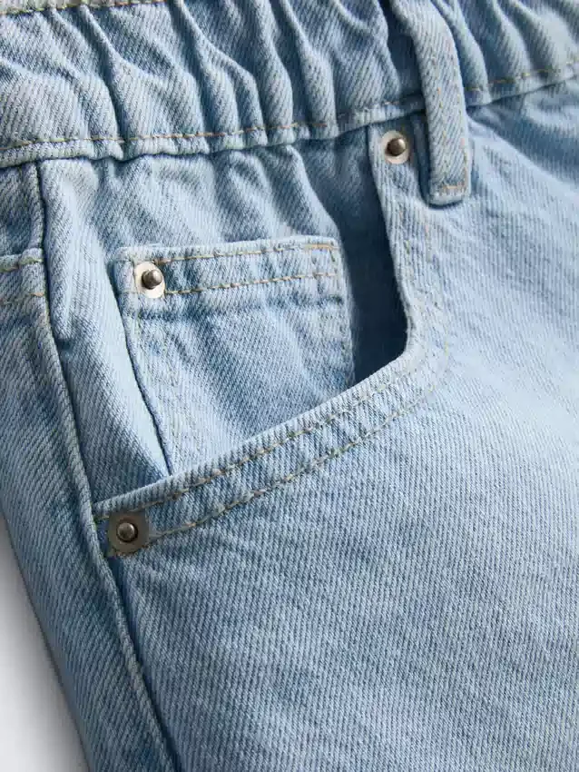 A-Linien-Shorts aus Baumwoll-Denim A-Linien-Shorts aus Baumwoll-Denim