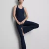 Aktiv-Leggings mit hoher Taille, sanfter Stützkraft und ausgestelltem Schnitt Aktiv-Leggings mit hoher Taille, sanfter Stützkraft und ausgestelltem Schnitt