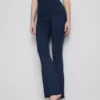 Aktiv-Leggings mit hoher Taille, sanfter Stützkraft und ausgestelltem Schnitt Aktiv-Leggings mit hoher Taille, sanfter Stützkraft und ausgestelltem Schnitt