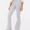 Aktiv-Leggings mit hoher Taille und ausgestelltem Bein Aktiv-Leggings mit hoher Taille und ausgestelltem Bein