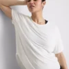 Aktiv-T-Shirt mit abgerundetem Saum Aktiv-T-Shirt mit abgerundetem Saum