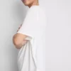 Aktiv-T-Shirt mit abgerundetem Saum Aktiv-T-Shirt mit abgerundetem Saum