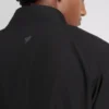 Aktive Jacke mit hohem Kragen Aktive Jacke mit hohem Kragen