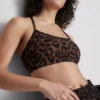 Aktives Crop-Top mit Racerback im Leopardenmuster Aktives Crop-Top mit Racerback im Leopardenmuster