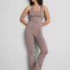 Aktives Tanktop mit U-Ausschnitt