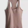 Aktives Tanktop mit U-Ausschnitt