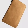 Armbandtasche mit Herz-Nieten