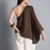 Asymmetrisches One-Shoulder-Oberteil aus Satin Asymmetrisches One-Shoulder-Oberteil aus Satin