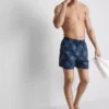 Bade-Shorts mit gesticktem Sonnenmotiv Bade-Shorts mit gesticktem Sonnenmotiv