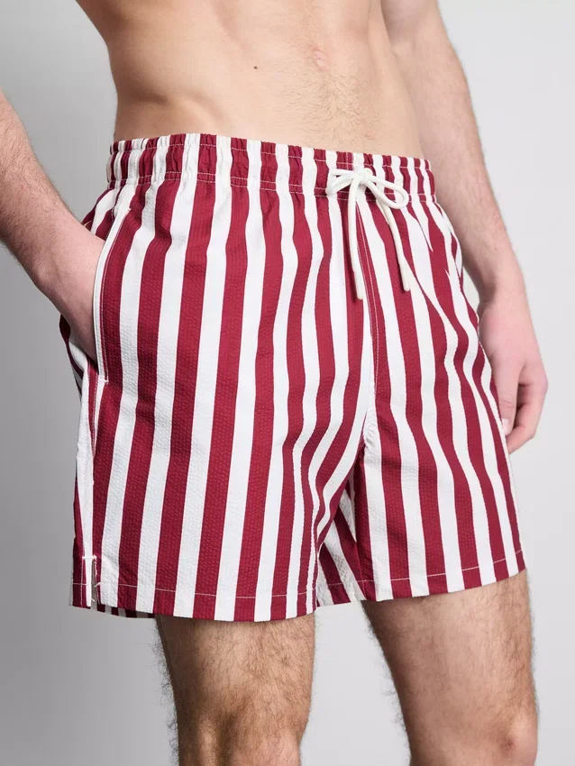 Badeshorts mit Liegestuhl-Streifenmuster Badeshorts mit Liegestuhl-Streifenmuster