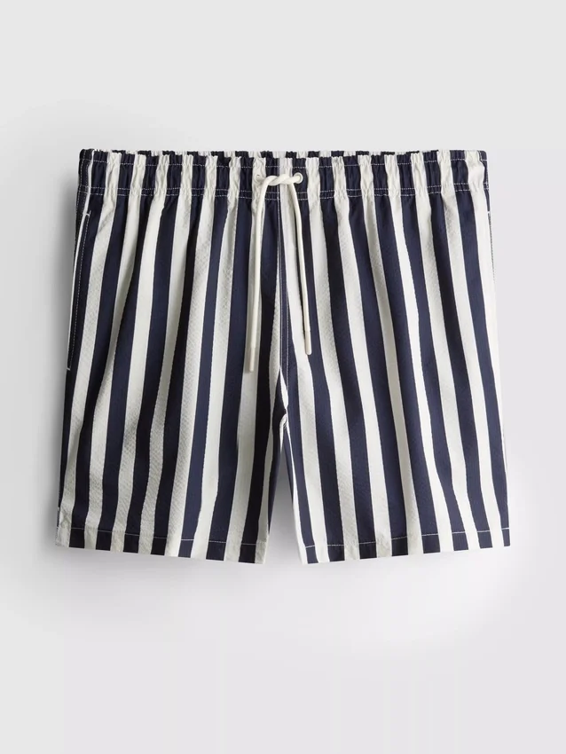Badeshorts mit Liegestuhl-Streifenmuster Badeshorts mit Liegestuhl-Streifenmuster