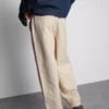 Baggy-Chinos mit mittlerer Leibhöhe Baggy-Chinos mit mittlerer Leibhöhe