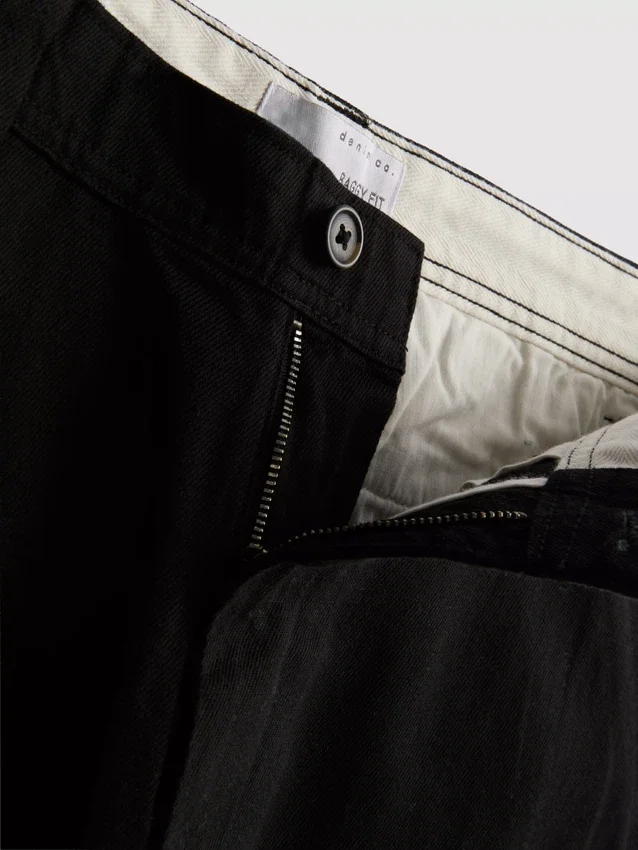 Baggy-Chinos mit mittlerer Leibhöhe Baggy-Chinos mit mittlerer Leibhöhe
