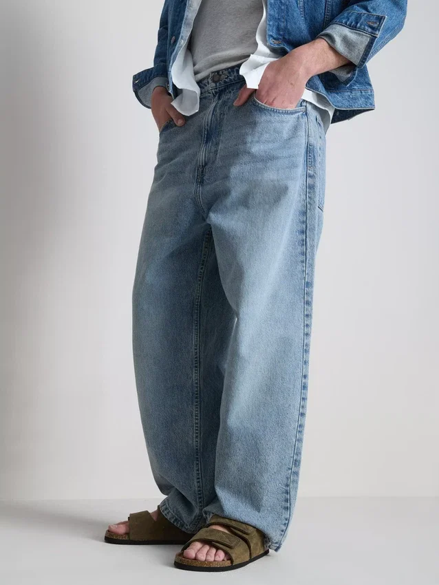 Baggy-Jeans mit mittlerer Leibhöhe Baggy-Jeans mit mittlerer Leibhöhe