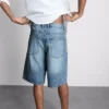 Baggy-Jeans-Shorts mit mittlerer Leibhöhe Baggy-Jeans-Shorts mit mittlerer Leibhöhe