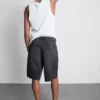 Baggy-Jeans-Shorts mit mittlerer Leibhöhe Baggy-Jeans-Shorts mit mittlerer Leibhöhe