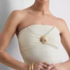 Bandeau-Badeanzug mit Muschelverzierungen Bandeau-Badeanzug mit Muschelverzierungen