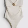 Bandeau-Badeanzug mit Muschelverzierungen Bandeau-Badeanzug mit Muschelverzierungen