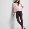 Bauchiges Baumwoll-T-Shirt mit Rundhalsausschnitt Bauchiges Baumwoll-T-Shirt mit Rundhalsausschnitt