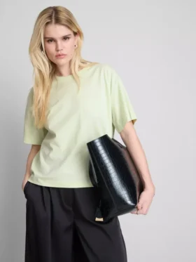 Bauchiges Baumwoll-T-Shirt mit Rundhalsausschnitt
