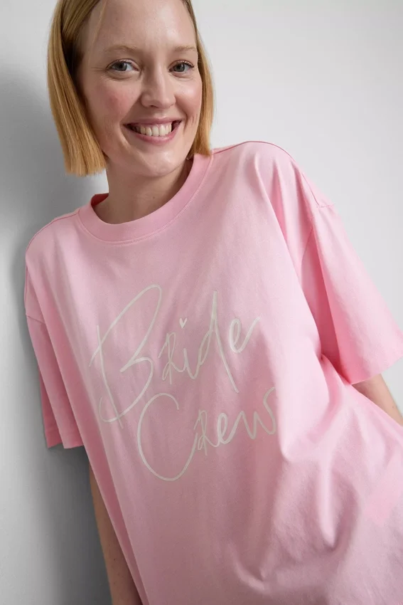 Baumwoll-Braut-T-Shirt mit Rundhalsausschnitt Baumwoll-Braut-T-Shirt mit Rundhalsausschnitt