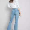 Baumwoll-Denim-Jeans mit ausgestelltem Bein und mittlerer Leibhöhe Baumwoll-Denim-Jeans mit ausgestelltem Bein und mittlerer Leibhöhe