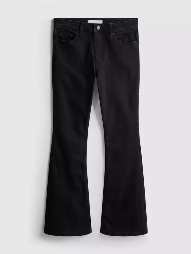 Baumwoll-Denim-Jeans mit ausgestelltem Bein und mittlerer Leibhöhe Baumwoll-Denim-Jeans mit ausgestelltem Bein und mittlerer Leibhöhe