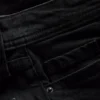 Baumwoll-Denim-Jeans mit ausgestelltem Bein und mittlerer Leibhöhe Baumwoll-Denim-Jeans mit ausgestelltem Bein und mittlerer Leibhöhe