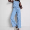 Baumwoll-Denim-Jeans mit Falten und weitem Bein Baumwoll-Denim-Jeans mit Falten und weitem Bein