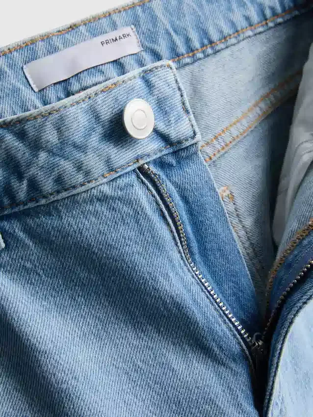 Baumwoll-Denim-Jeans mit geradem Bein Baumwoll-Denim-Jeans mit geradem Bein