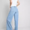 Baumwoll-Denim-Jeans mit mittlerer Leibhöhe und weitem Bein Baumwoll-Denim-Jeans mit mittlerer Leibhöhe und weitem Bein