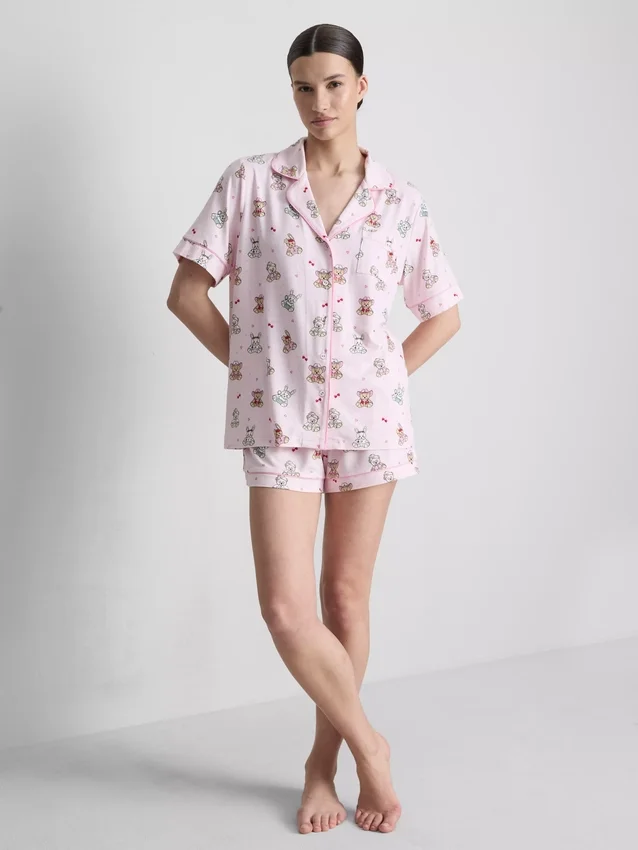 Bedruckter Teddy-Boyfriend-Shorty-Schlafanzug Bedruckter Teddy-Boyfriend-Shorty-Schlafanzug