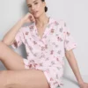 Bedruckter Teddy-Boyfriend-Shorty-Schlafanzug Bedruckter Teddy-Boyfriend-Shorty-Schlafanzug