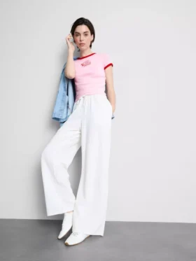 Bedrucktes Baumwoll-Baby-T-Shirt mit Ringer-Säumen